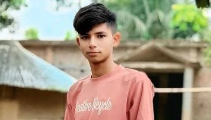 বাঘারপাড়ায় ধানের ফলার আঘাতে আহত কিশোরের মৃত্যু